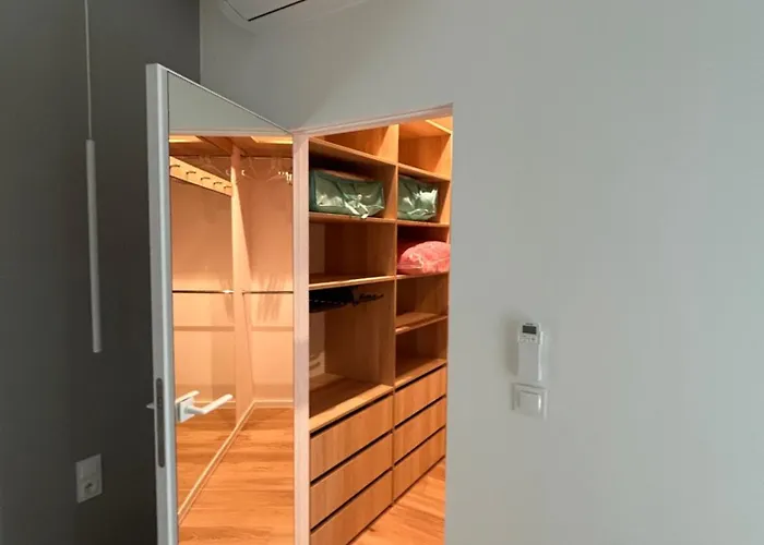 Aloha Neu, Modern, Zentrumsnah Στσέτσιν